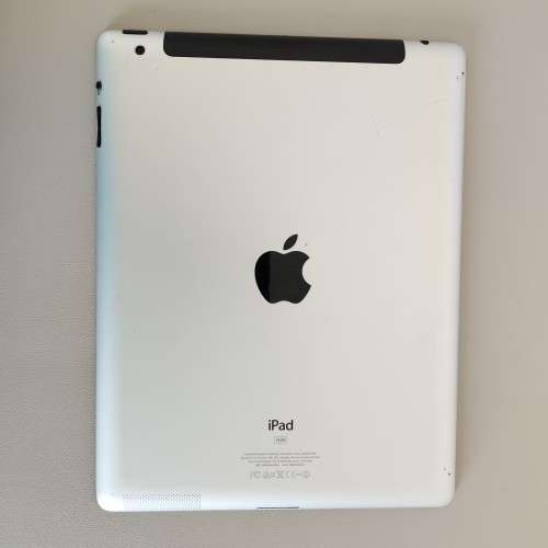 LOT OF THREE APPLE iPAD 2 MODEL: A1396 - (FOR PARTS ONLY/READ DESCRIPTION)