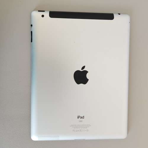 LOT OF THREE APPLE iPAD 2 MODEL: A1396 - (FOR PARTS ONLY/READ DESCRIPTION)