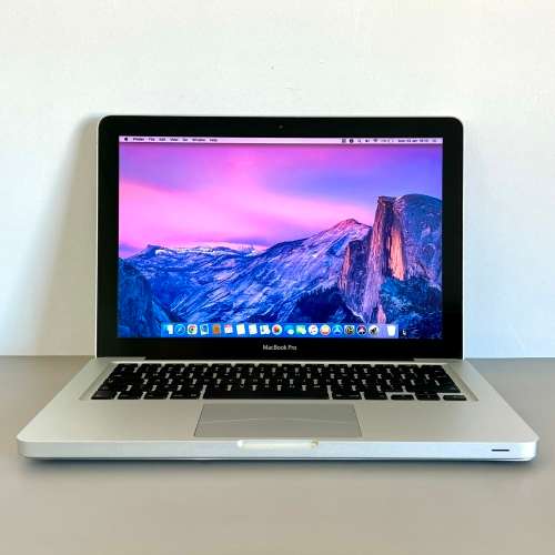 Apple MacBook Pro 13 Inch Mid 2010 Intel Core 2 Duo. 500GB HDD/4GB RAM (SOLD AS IS/READ DESCRIPTION)