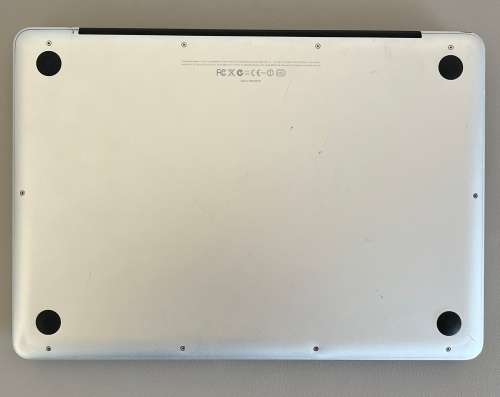 Apple MacBook Pro 13 Inch Mid 2010 Intel Core 2 Duo. 500GB HDD/4GB RAM (SOLD AS IS/READ DESCRIPTION)