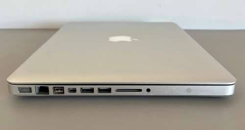Apple MacBook Pro 13 Inch Mid 2010 Intel Core 2 Duo. 500GB HDD/4GB RAM (SOLD AS IS/READ DESCRIPTION)