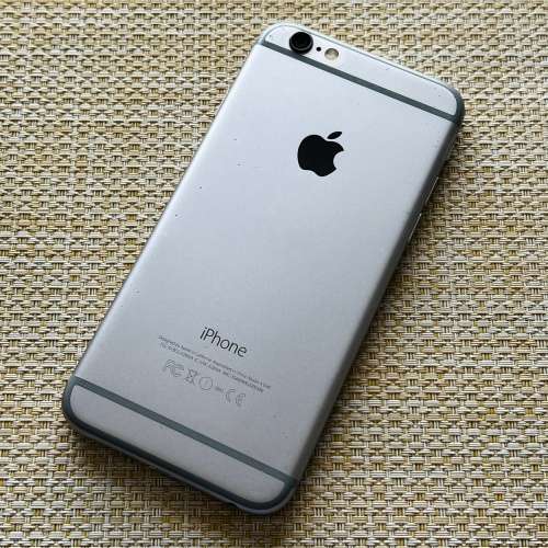Apple iPhone 6 Space Grey 64GB (SOLD AS IS-READ DESCRIPTION)