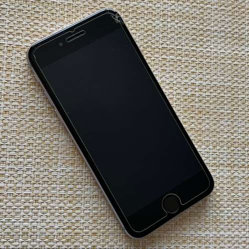Apple iPhone 6 Space Grey 64GB (SOLD AS IS-READ DESCRIPTION)