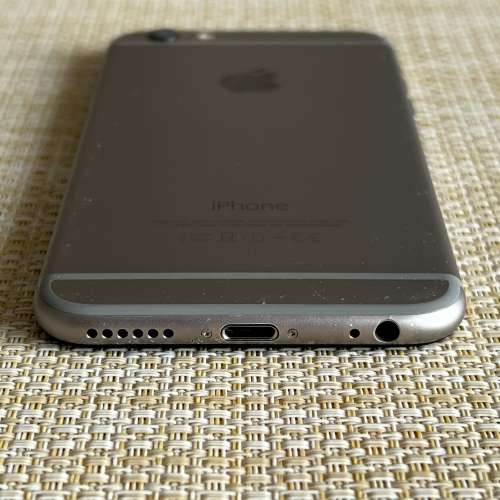 Apple iPhone 6 Space Grey 64GB (SOLD AS IS-READ DESCRIPTION)