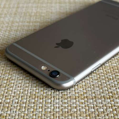 Apple iPhone 6 Space Grey 64GB (SOLD AS IS-READ DESCRIPTION)