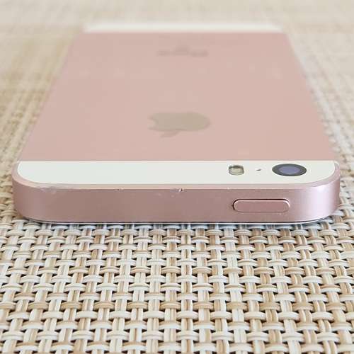 Apple iPhone SE 2016 RoseGold 32GB (1 Month Warranty)
