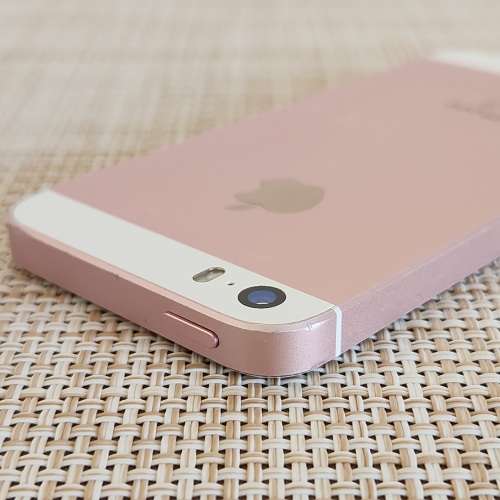 Apple iPhone SE 2016 RoseGold 32GB (1 Month Warranty)