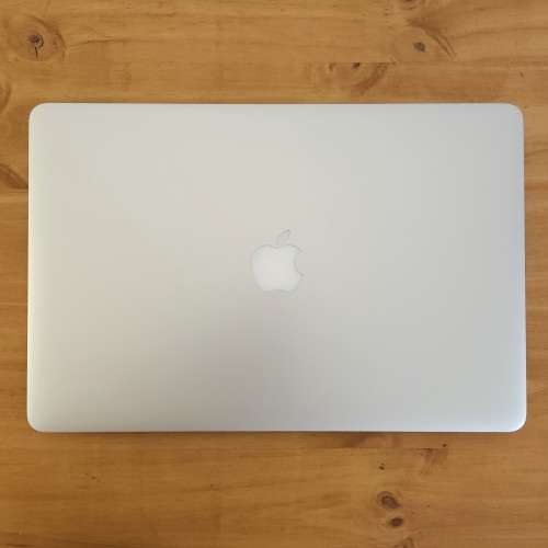 Apple MacBook Pro 15 Inch Retina Mid 2015 intel Core i7 256GB SSD/16GB RAM (3 Month Warranty)