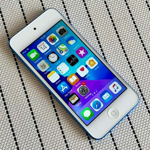 Apple iPod Touch 6TH Gen Blue 32GB (1 Month Warranty)