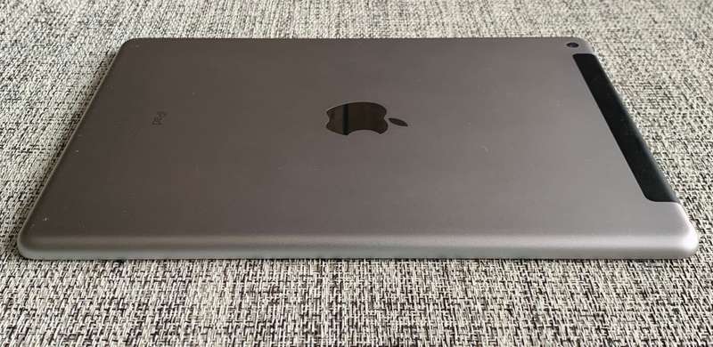 Apple iPad 6th Gen Space Grey 128GB Cellular (3 Month Warranty)