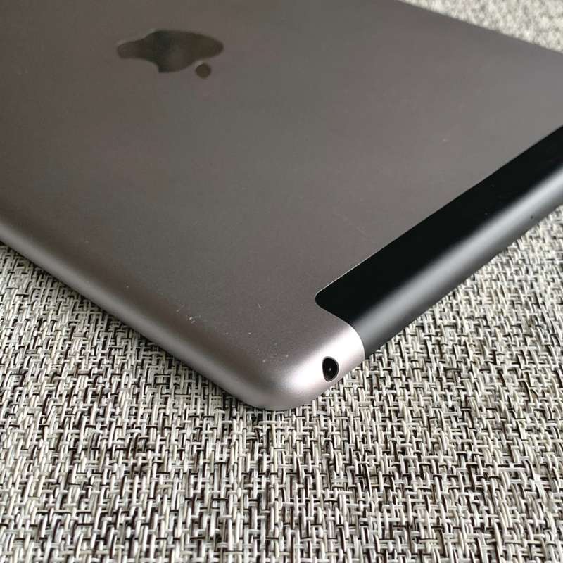 Apple iPad 6th Gen Space Grey 128GB Cellular (3 Month Warranty)