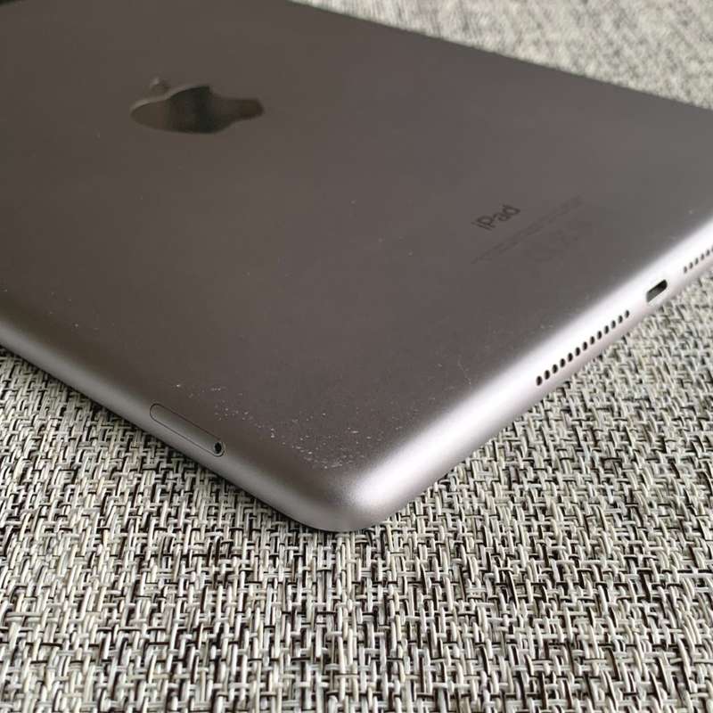 Apple iPad 6th Gen Space Grey 128GB Cellular (3 Month Warranty)