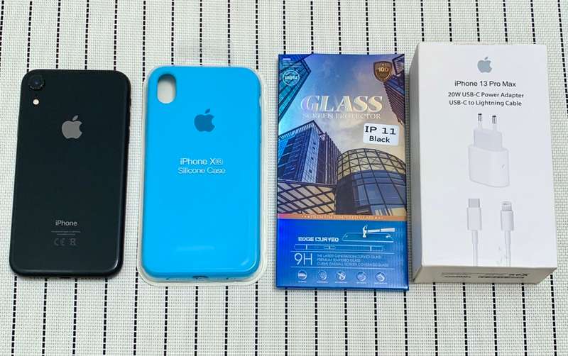 Apple iPhone Xr Black 64GB (3 Month Warranty)