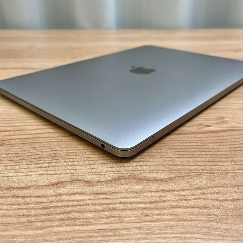 Apple MacBook Pro 13 Inch 2017 | Space Grey | Intel Core i5 | 256GB SSD/8GB RAM | (3 Month Warranty)