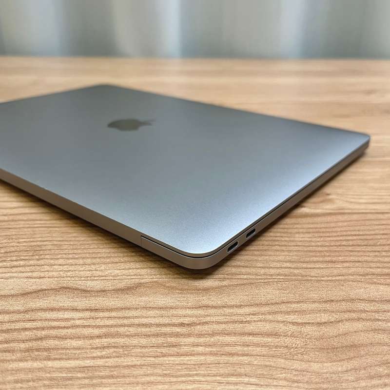 Apple MacBook Pro 13 Inch 2017 | Space Grey | Intel Core i5 | 256GB SSD/8GB RAM | (3 Month Warranty)