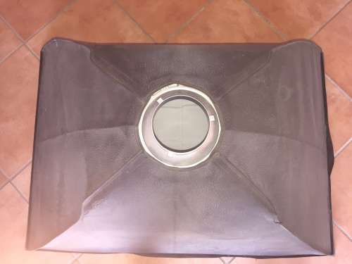 Impact Strobes 2 x 500w, 2 x 100w plus Vagabond battery pack.