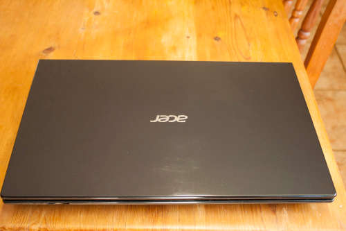 Acer Aspire V3-771G Gaming Laptop, 17 inch screen, 16GB RAM, Nvida GT 640M, 2 x 750GB Hard drives.