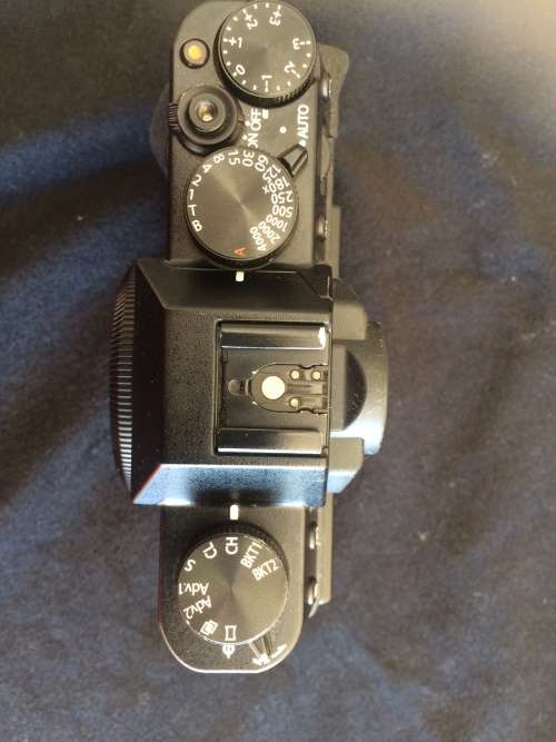 Late listing*** Fujifilm XT-10 mirrorless camera in very good condition, body only.