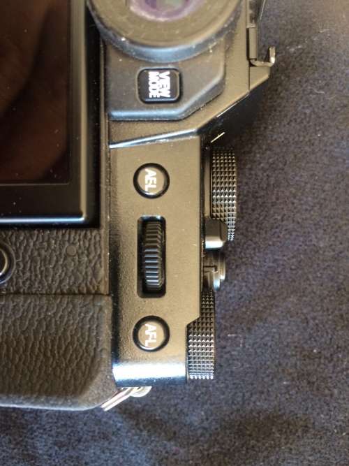 Late listing*** Fujifilm XT-10 mirrorless camera in very good condition, body only.