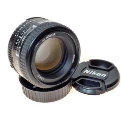 Nikon 50mm f1.4 - Excellent fast lens!