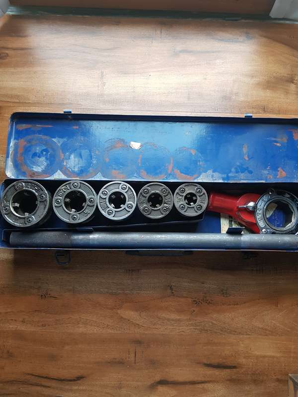 Pipe Thread Cutter