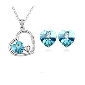 WHITE GOLD PLATED AUSTRALIAN CRYSTAL SET LIGHT BLUE