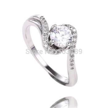 925 SILVER PLATED CHARMING CUBIC ZIRCONIA LADIES RING SIZE 8