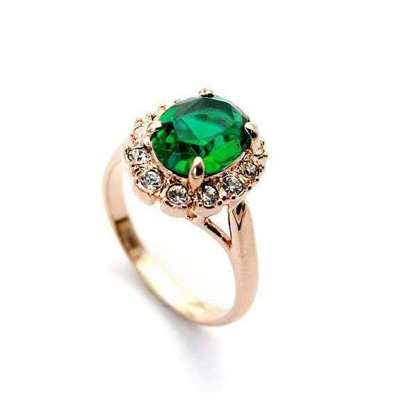 GREEN AUSTRALIAN CRYSTAL GOLD PLATED  RING SIZE 19