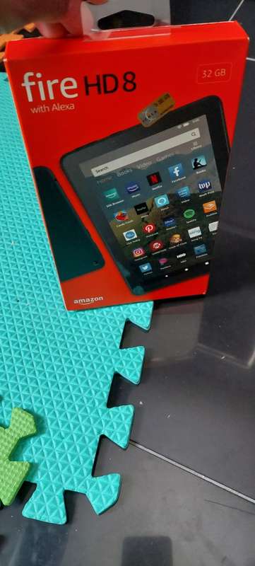 Amazon Fire HD 8 Tablet with cover - Please read