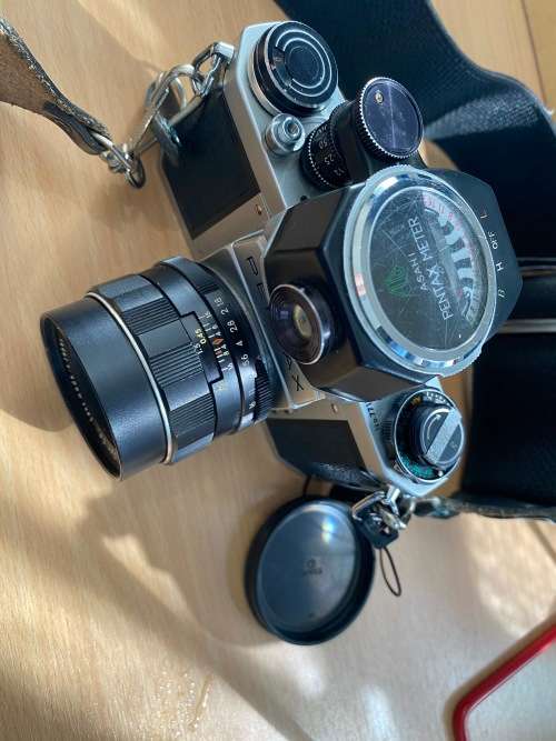 Asahi Pentax SV 35mm SLR Film Camera Super-Takumar 1:1.8/55 Lens and extra Lens, flash and extenders