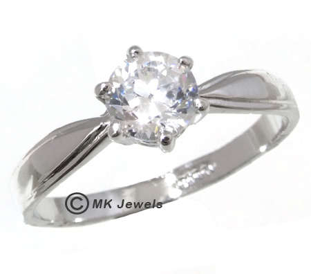 1ct Diamond 18ct Gold engagement Ring - SIZE 7