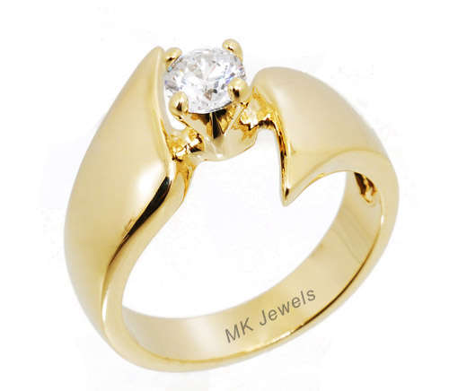 Excellent diamond simulated Ring - Size 8