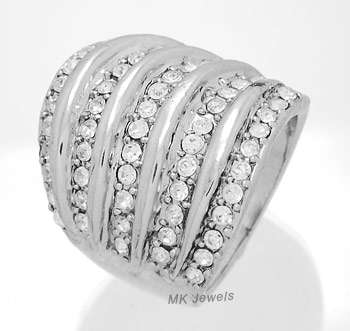 **WOW** Elegant Wide Diamond cz 18ct GP ring - Size 8