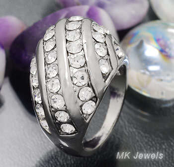 Stunning Wide 18ct GP diamond CZ designer ring - Size 6.5