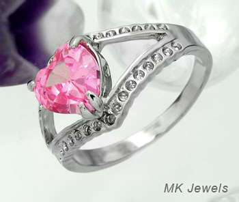 Exquisite Simulated 9mm heart shaped Pink Sapphire Ring - Size 8