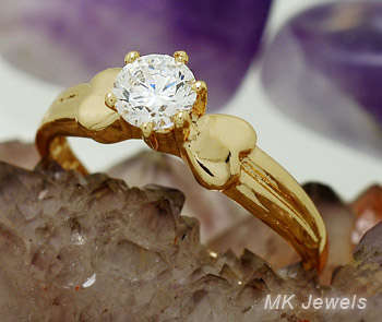 JUST IN !!!! Gorgeous 1ct simulated diamond Hearts designer ring - Size 6