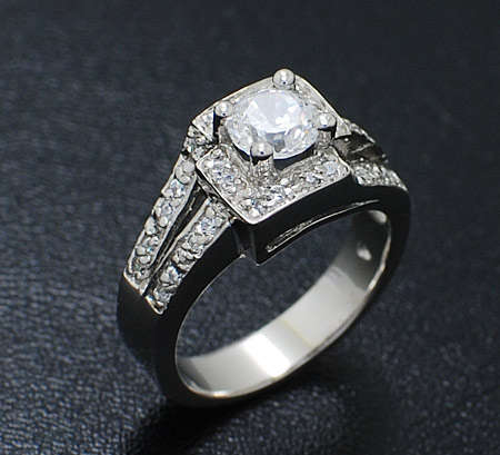 WOW!!! Gorgeous 1.75ct Engagement SOLID Sterling Silver Ring - Size 9