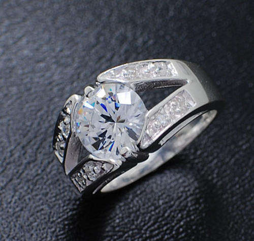 JUST IN !!!! Gorgeous 4ct SOLID Sterling Silver Dress Ring - Size 7