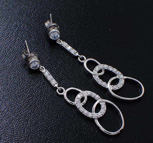 JUST IN !!!! Gorgeous 2.25ct SOLID Sterling Silver Earrings
