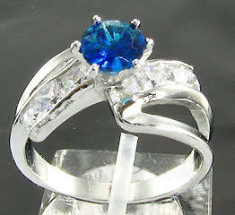 !!!LOW WEEKEND START!!! Breathtaking Simulated Sapphire & Diamond ring - Size 7