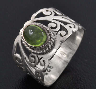 Stunning Genuine Peridot Solid 12mm wide Sterling Silver Ring - Size 6