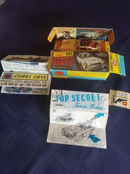 Corgi 261 James Bond. Boxed. All original. With original paper work not dinky matchbox