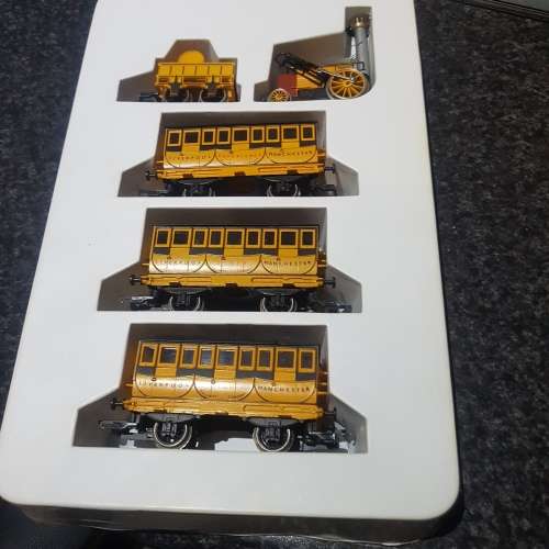 Hornby train set. Made in England. Mint. By Stephenson rocket. not Lima, Triang