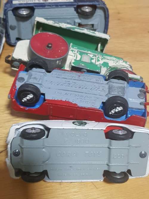 Corgi Dinky 'scrappies'  8 volvo, landrover, mercedes, etc