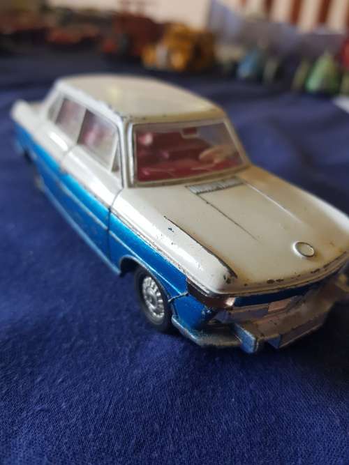 Dinky 157 BMW 2000 in good condition. not Corgi