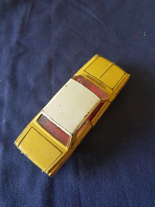 Dinky 154 Ford Taunus in good condition. not Corgi