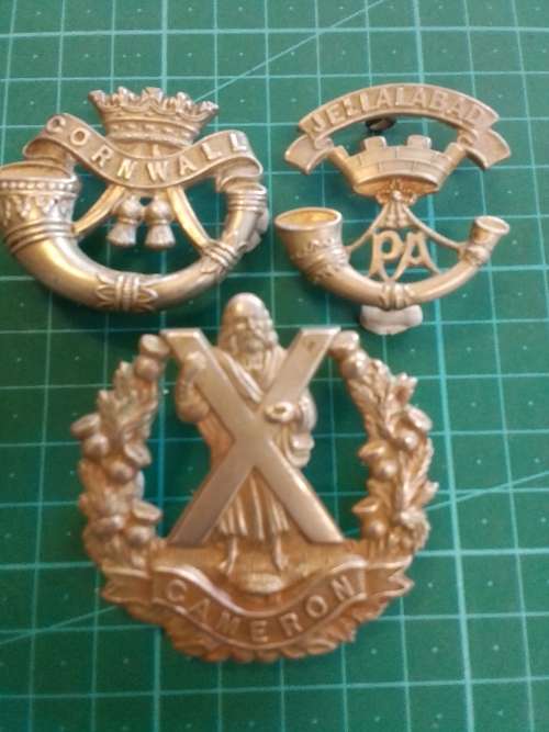 LOT OF THREE BRITISH BADGES.
