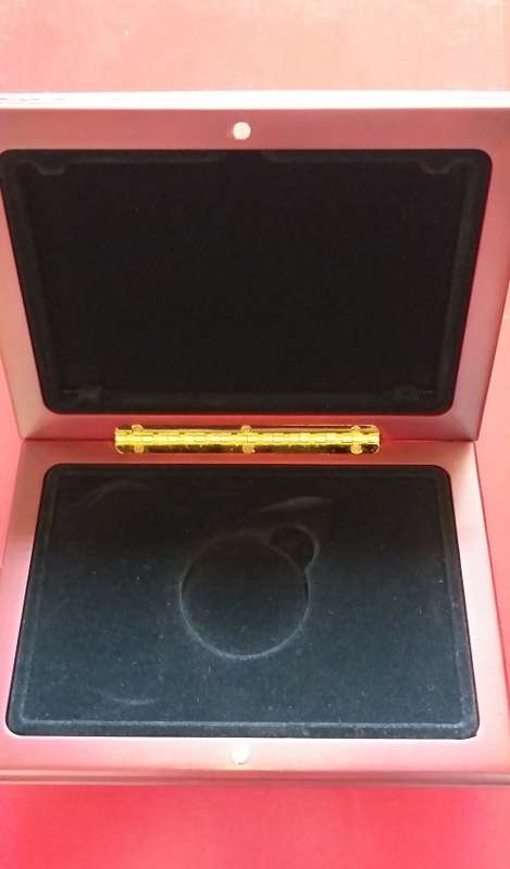 2x Nelson R. Mandela 90 years 2008 empty proof coin boxes.