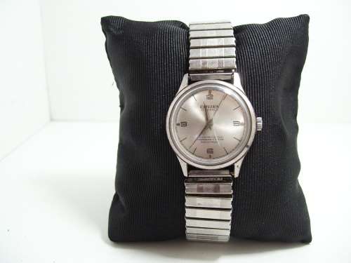 Vintage Citizen Manual Wind Time Piece.