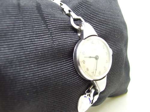 Beautiful Vintage Cyma Swiss Made hand winding ladies time piece.